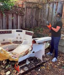 Best Estate Cleanout  in Mcqueeney, TX